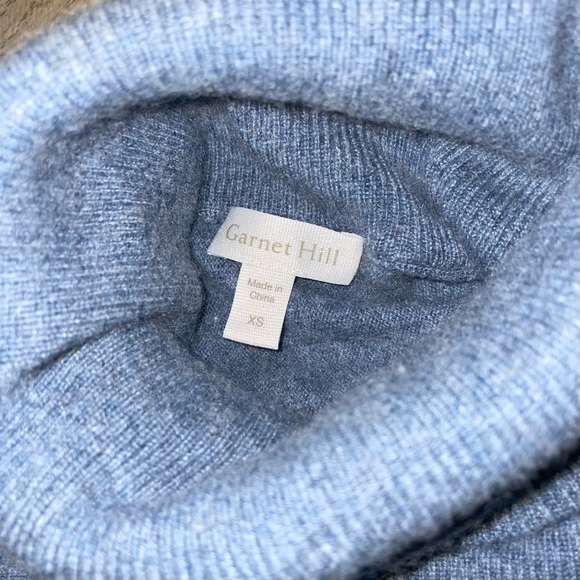 XS Heather Blue Garnet Hill Oversized Turtleneck Sweater Front Pocket/Pouch EUC - Picture 3 of 5